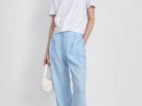 Футболка с узлом