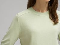 Легкий джемпер полуприлегающего кроя с коротким ру