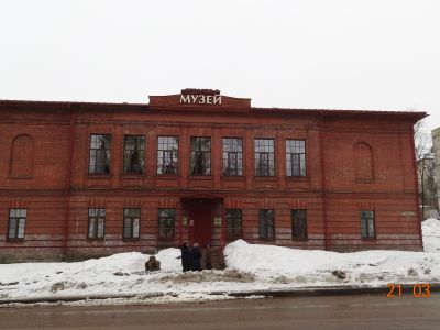 Здание училища