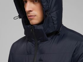 Стеганая куртка с капюшоном