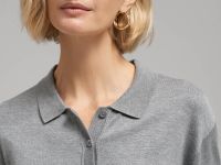 Легкий джемпер-поло прямого кроя