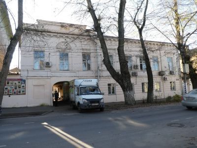 Мемориальное здание-интернат для престарелых