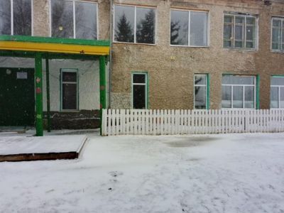 Верхнеуринская сельская библиотека