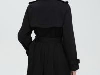 Двубортный тренч с рукавом реглан