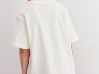Молочная футболка с вышивкой Глория Джинс