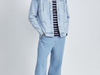 Джинсовая куртка с карманами