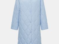 Утепленное пальто А-силуэта с капюшоном