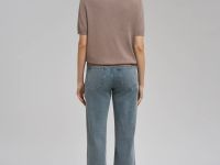 Легкий джемпер-поло полуприлегающего кроя