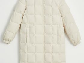 Пуховое пальто с капюшоном