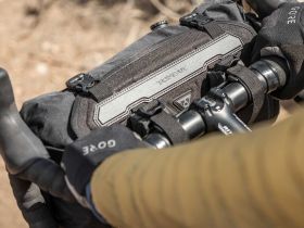Велосумка на руль Topeak Frontloader II 12 литров (черный / зеленый)
