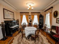 Мемориальный дом-музей семьи Сухановых