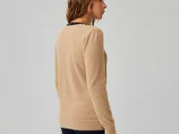 Женский свитер Lacoste