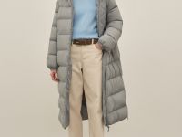 Пуховое пальто с воротником-стойкой