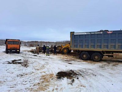 В Нюрбинском районе собрали 100 прицепов старых досок