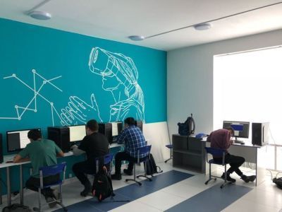 Наставники образовательных центров «Точки роста» пройдут обучение в «Кванториуме» в Якутске