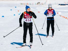 Звезды Олимпийских игр пробежали лыжный марафон с якутянами