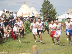 Даниил Слепцов стал победителем Игр Бэргэна на Ысыахе Туймаады