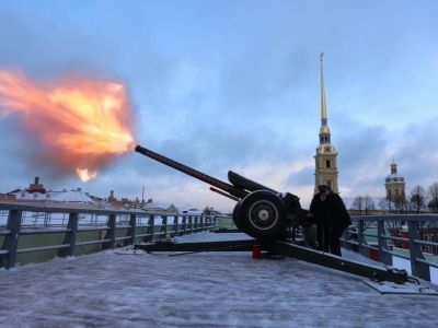 На выстрел пушки, или Полуденный выстрел