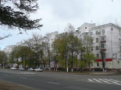 Жилой дом, кинотеатр "Хроника"