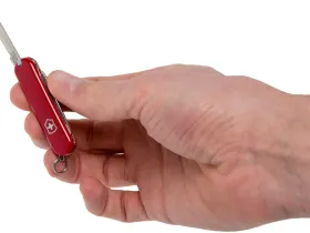 Нож перочинный Victorinox Escort 0.6123 58мм 6 функций красный