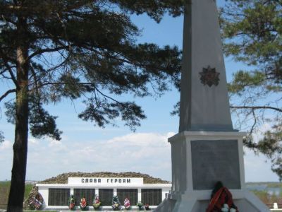 Мемориальный комплекс воинам, погибшим в борьбе с японскими милитаристами в 1945 г.