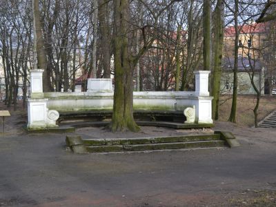 Пергола, посвященная королеве Луизе