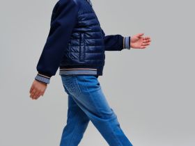 Куртка текстильная с полиуретановым покрытием для мальчиков