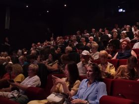 В московском кинотеатре «Октябрь» секретарь СЖР Роман Серебряный представил проект «Культурный код. Россия. 2.0»