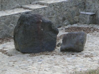 "Кадау-Таш"- Замковый камень Карачая