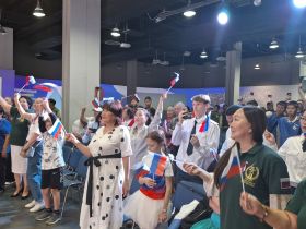 В Якутске прошло торжественное мероприятие «Гордо реет флаг российский…»