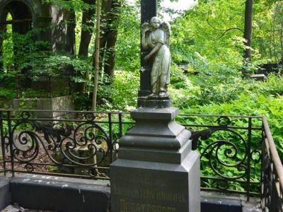 Могила Полотебнова А.Г. (1838-1907), дерматолога