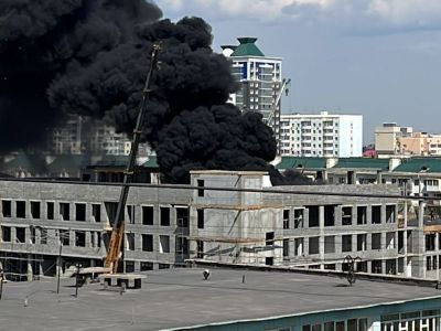 В пристрое к школе №29 Якутска вспыхнул пожар