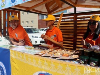 Проект детских инициатив и результаты работы бизнес-инкубаторов школ представили в Якутске