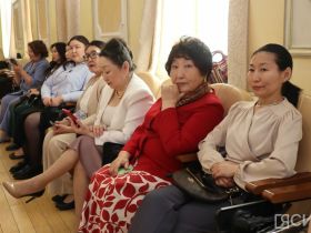 В Якутии наградили лучших социальных работников