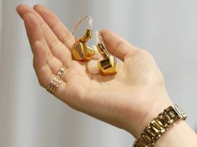 Наушники Fiio