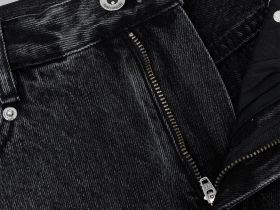 Широкие джинсы с высокой посадкой