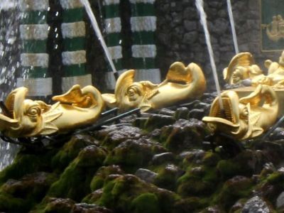 Фонтанные фигуры "Дельфин" (восемь)