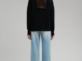 Кардиган свободного кроя с v-вырезом