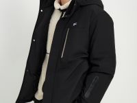 Горнолыжная куртка полуприлегающего силуэта