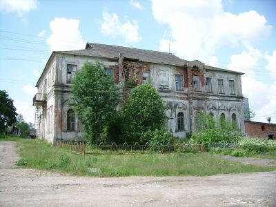 Бывший господский дом владельцев Богдано-Петровского завода. Первая пол. XIX в.