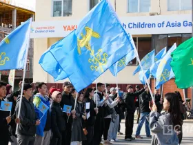 В Якутске состоялся парад молодёжи в честь Дня республики