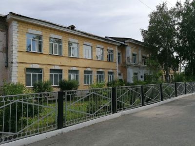 Здание, в котором в годы Великой Отечественной войны размещался госпиталь