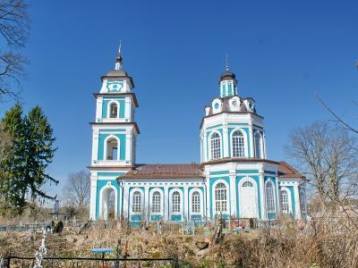 Церковь Успения с колокольней