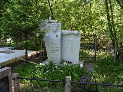 Могила Героя Советского Союза панфиловца И.Р. Васильева