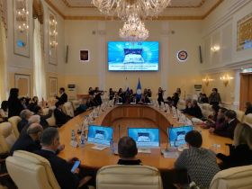 Презентован первый печатный том «Энциклопедии Якутии»