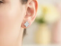 Пусеты из белого золота с бриллиантами э4701пс03220308