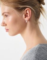 Серебристые серьги с искусственным жемчугом Глория Джинс