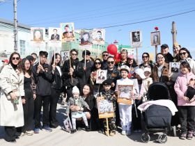 Фото. В Якутске акция «Бессмертный полк» собрала более 50 тысяч человек