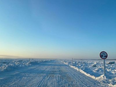 Грузоподъемность на ледовых переправах через реку Лену в Якутии снизят до 30 тонн