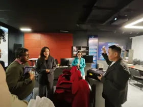 Представителям посольства Индии в России представили якутскую технологию «Экстра Синема»